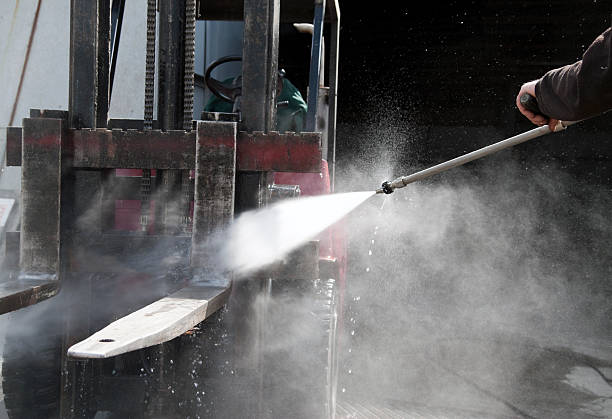 Best Garage Pressure Washing  in Neoga, IL